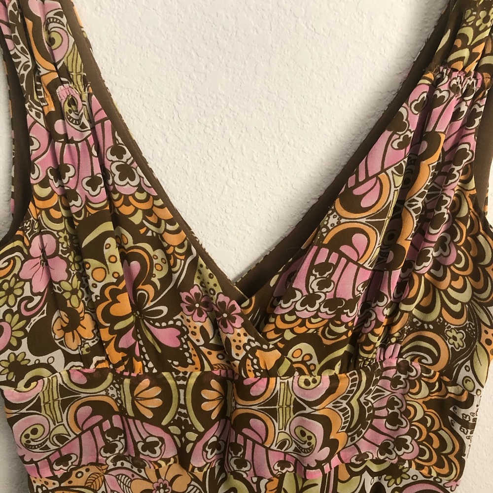 Dress - Picture 2 of 4